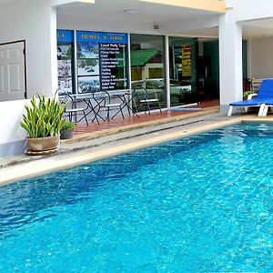 Deng's Kamala Beach Hotel
